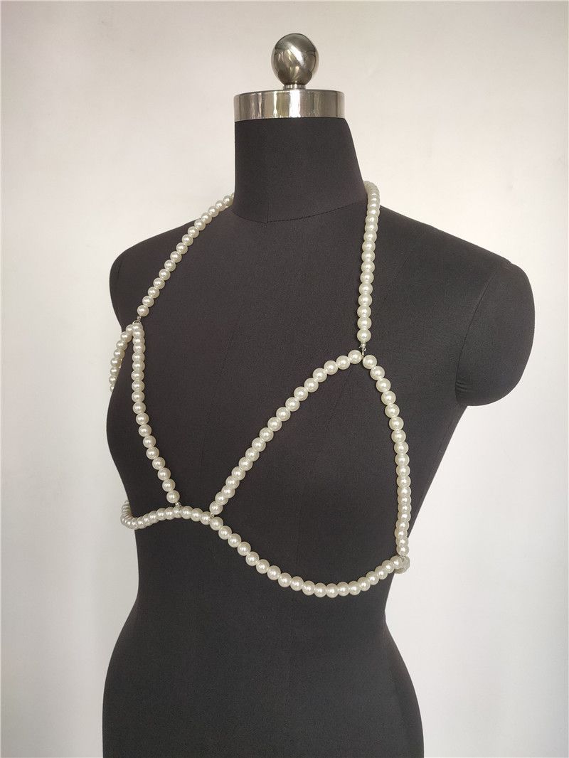 Abbigliamento per collana con gilet, grande perla, atmosfera semplice da discoteca_voghion.com