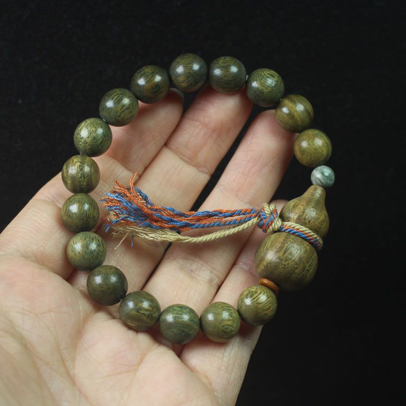 10mm Green Sandalwood Beaded Bracelet With Calabash Charm - Natural Fragrant Wood Jewelry_voghion.com