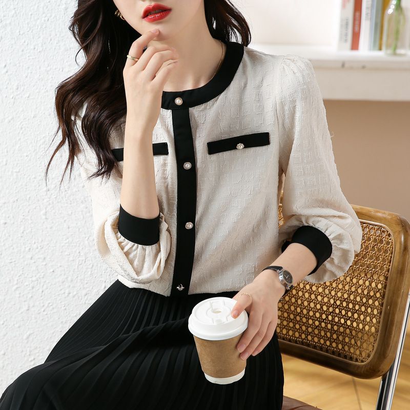 Maglietta bianca a maniche lunghe con scollo tondo per donna, autunno 2024, nuovo stile, dolce, piccola, temperamento, alla moda_voghion.com