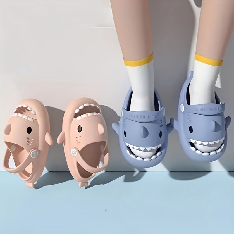 Zuecos con diseño de tiburón de EVA adorables para niños de ZXCDINO, zapatillas de suela suave antideslizantes, ligeras y transpirables, calzado para niños_voghion.com
