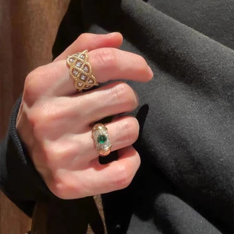 Light Luxury Style Emerald Zircon For Women, Niche Design, Inlaid Diamond Open Ring, High-End Index Finger Ring_voghion.com