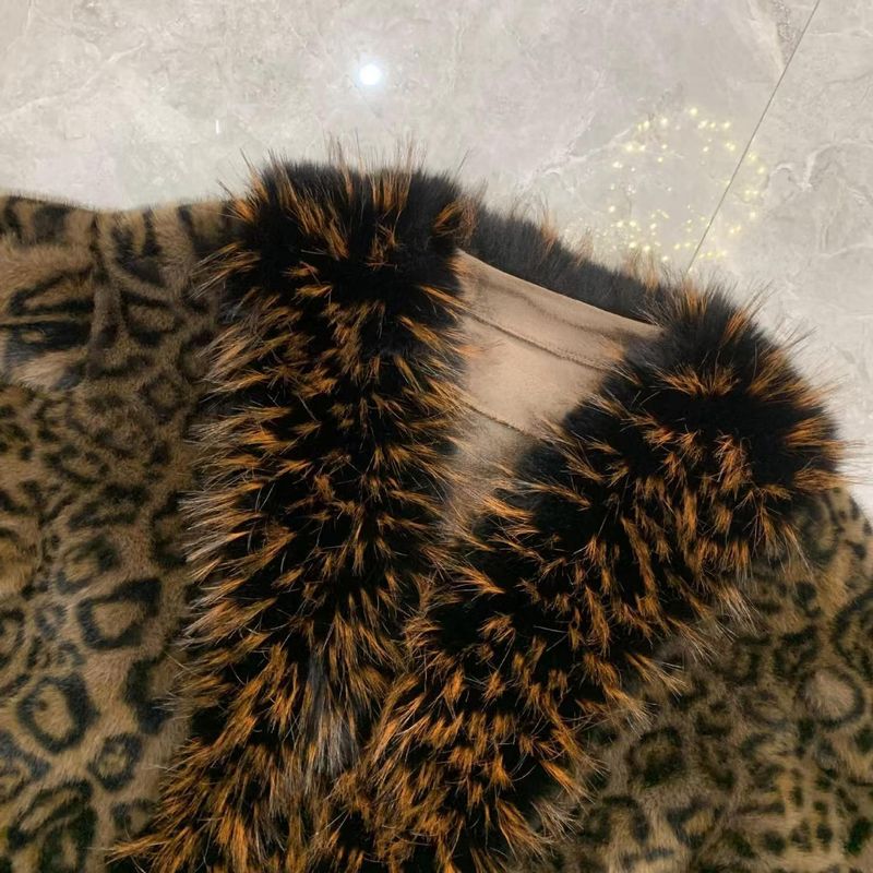 Luxury Faux Fur Coat – Oversized Batwing Sleeves & Plush Mink Collar (Ethical Opulence: Where Drama Meets Conscience)_voghion.com