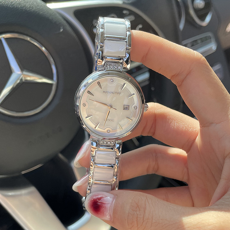 Orologio da donna con calendario e cintura impermeabile al quarzo minimalista in ceramica di nuova moda_voghion.com