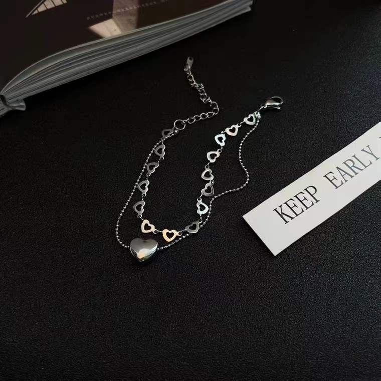 Un bracelet de perles haut de gamme de niche, simple, à la mode, polyvalent, conçu avec un style froid et cool, un luxe léger,_voghion.com
