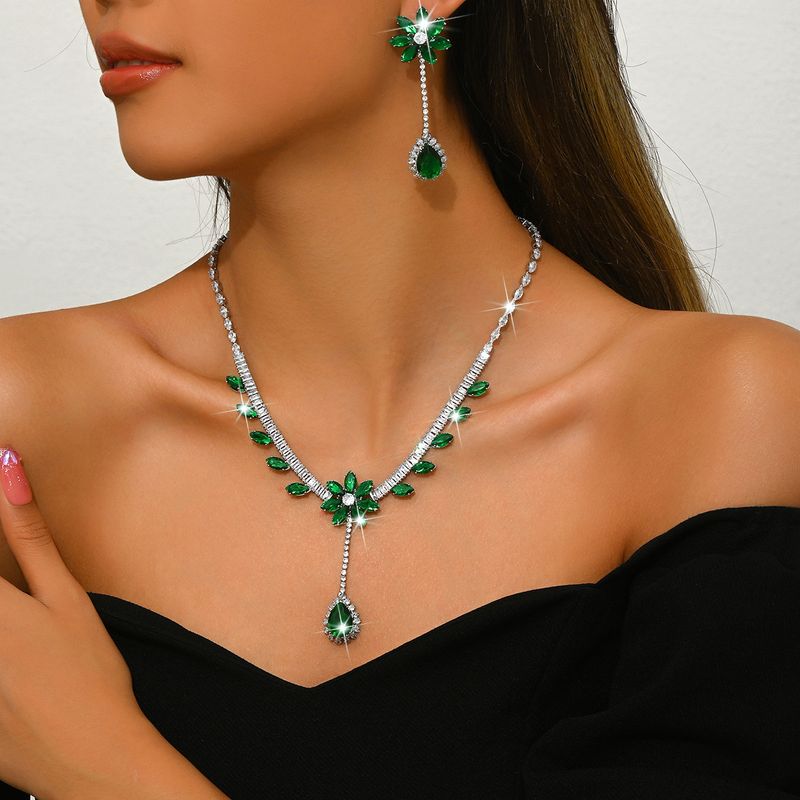Women's Jewelry Set Fashion Trend Zircon Luxury Necklace Earrings Set Hot Style Wearing Skirt Pink Flower Tassel_voghion.com