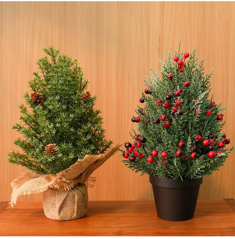 PE Mini Christmas Tree With Berry Decor – Festive Tabletop Decoration For Home, Office, And Holiday Displays (Multiple Sizes & Styles Available)_voghion.com