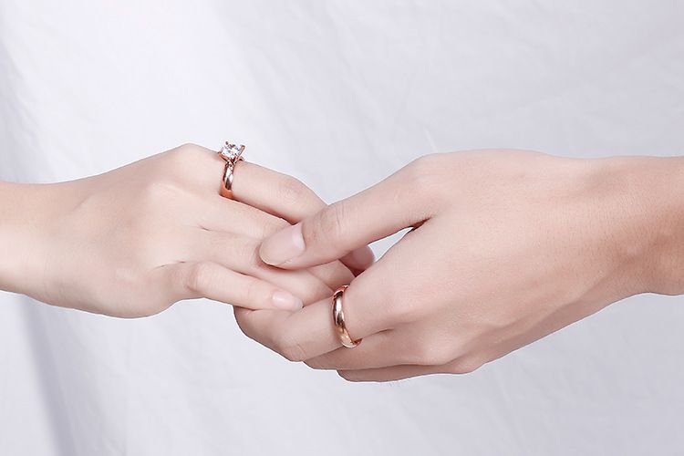 Couple Jewelry Korean Stainless Steel Pair Simple Zircon Wedding Ring Valentine's Day Gift_voghion.com