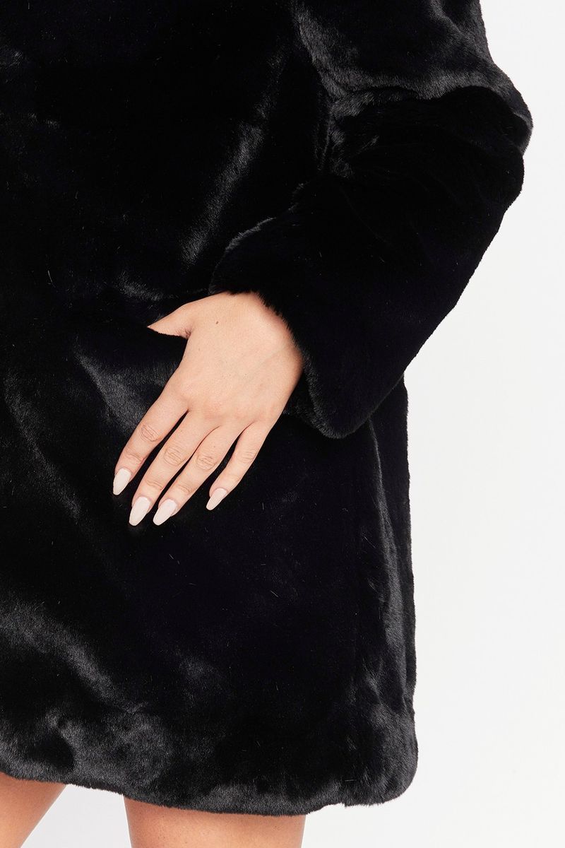 Women's Faux Fur Coat – Oversized Lapel, Luxe Fluffy Texture, 7 Colors Loose Fur Fleece Coat_voghion.com