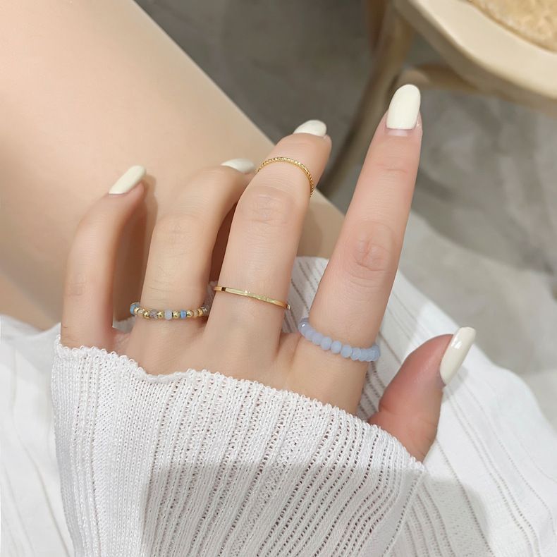 Koreański styl nowy zestaw czterech części kolorowy kryształowy koralikowy pierścień układany do noszenia retro element pierścień zestaw 4 części dla kobiet_voghion.com