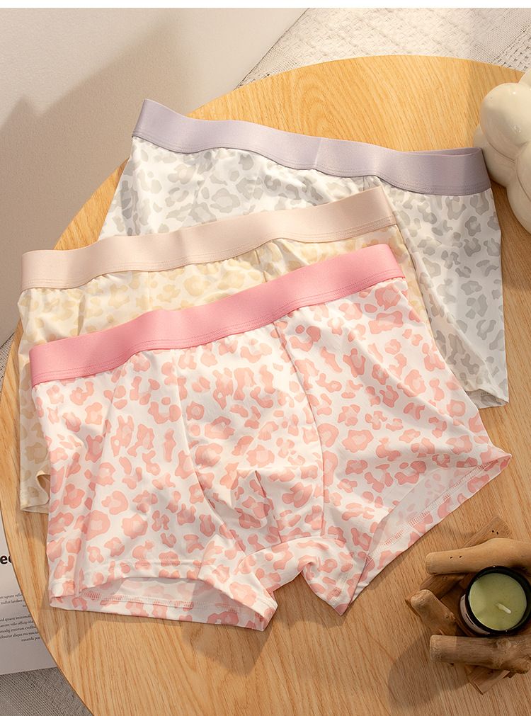 Men's Underwear Ice Silk Breathable Summer Comfortable Sexy Boys' Personality Silky Mesh Boxer Briefs_voghion.com