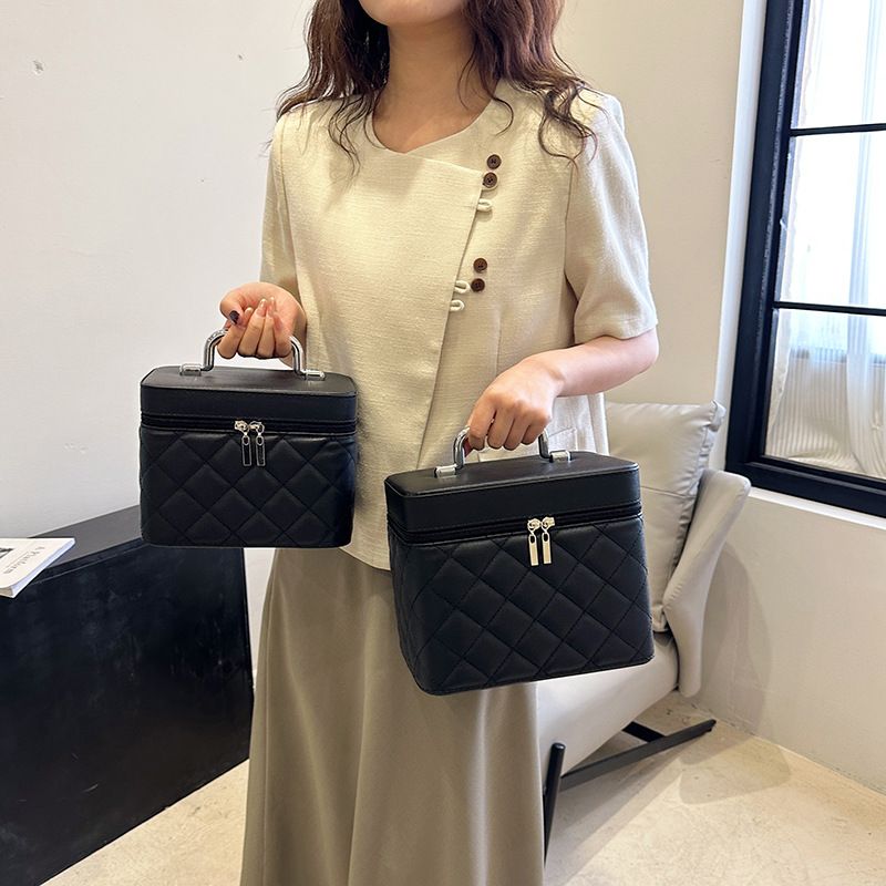 La nuova borsa con filo ricamato Ling Grid di Internet Celebrity del 2023 lavorerà insieme per migliorare il senso di_voghion.com