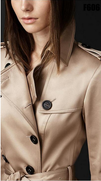 Trench lungo aderente doppiopetto da donna, tendenza primavera e autunno 2025_voghion.com