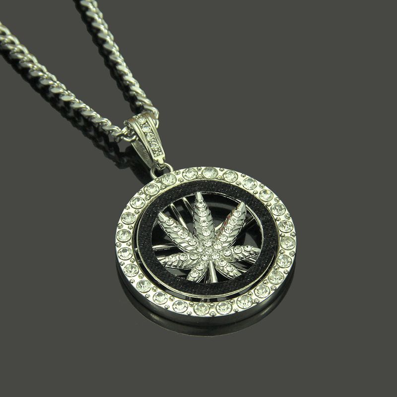 European And American HipHop Maple Leaf Wheel Pendant Necklace Personalized Men's Fashion Trendy Rotating Pendant Accessories_voghion.com