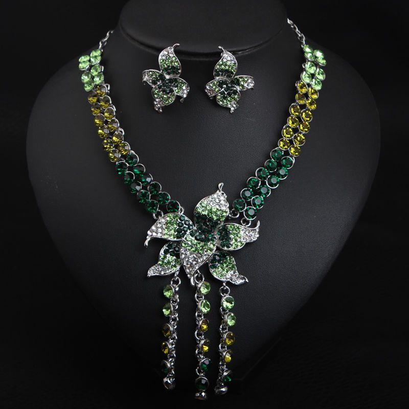 Collana lunga con nappa e fiore, orecchini, set formale per clavicola, collana da donna, accessori per abiti da sposa_voghion.com