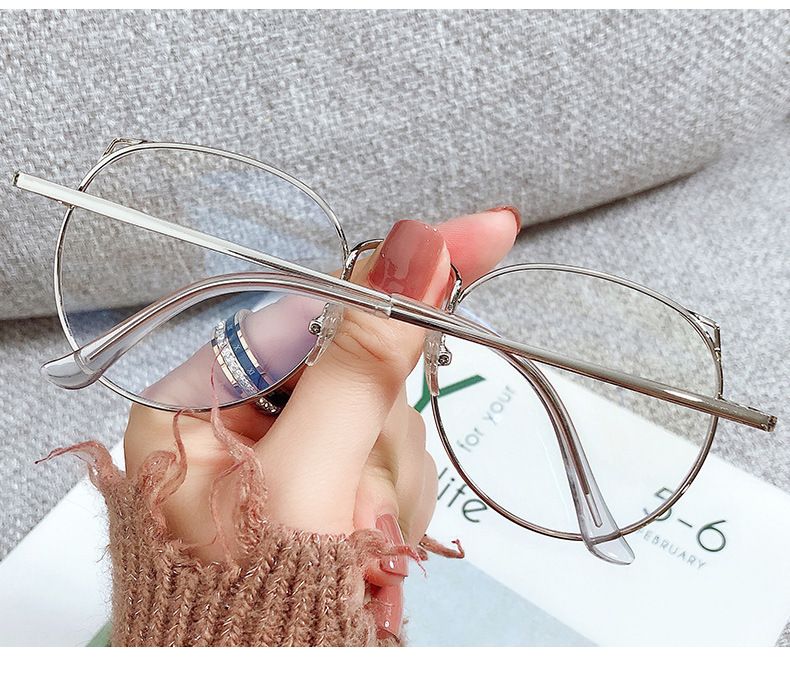 Unisex Plain Plain Mirror Cute Cat Ears Anti-blue Glasses Frame Myopia Glasses Can Be Matched With A Number Of Black Frame Glasses_voghion.com