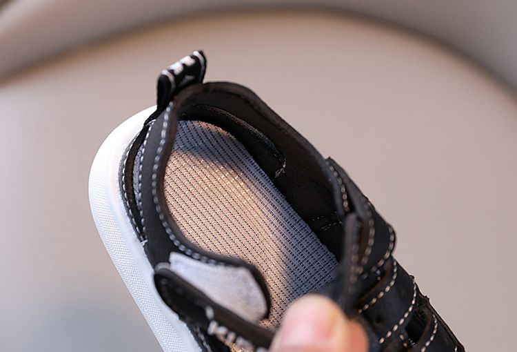 Sandali per bambini alla moda estiva 2024, scarpe da spiaggia in pelle con fori per bambini e bambine, scarpe con suola morbida_voghion.com