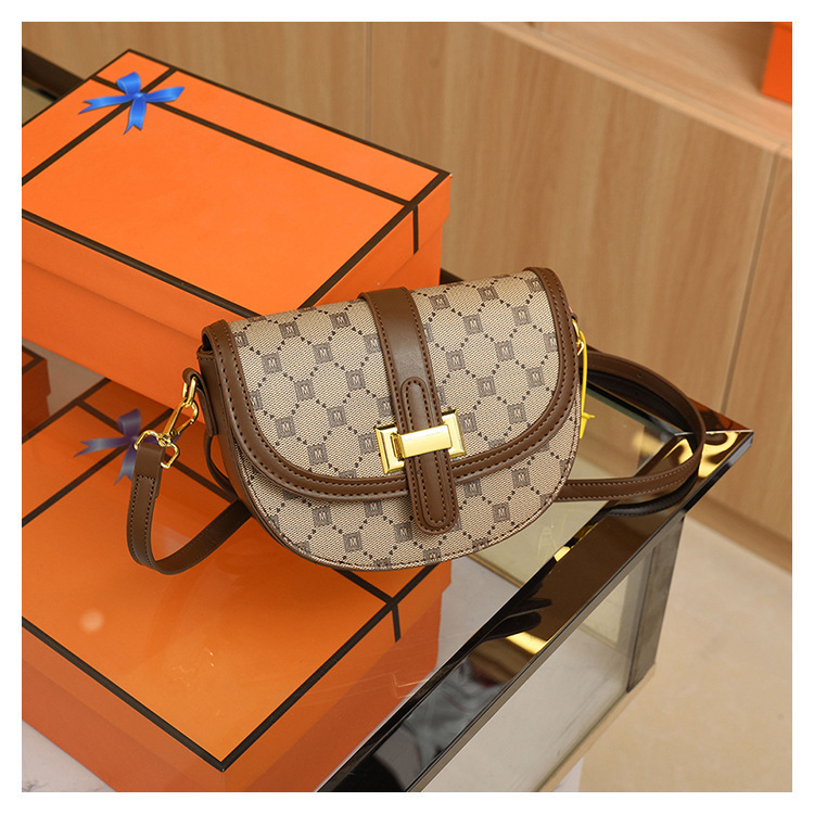 Bolso de mujer 2023 nuevo bolso de sillín bolso de hombro de marea bolso pequeño bolso cruzado de mujer_voghion.com