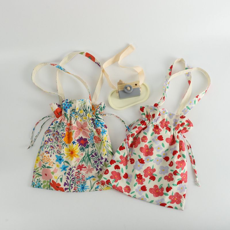 2025 New Printed Canvas Shoulder Fresh Style Cloth Student Commuter Large Capacity Small Floral Cotton Bag_voghion.com