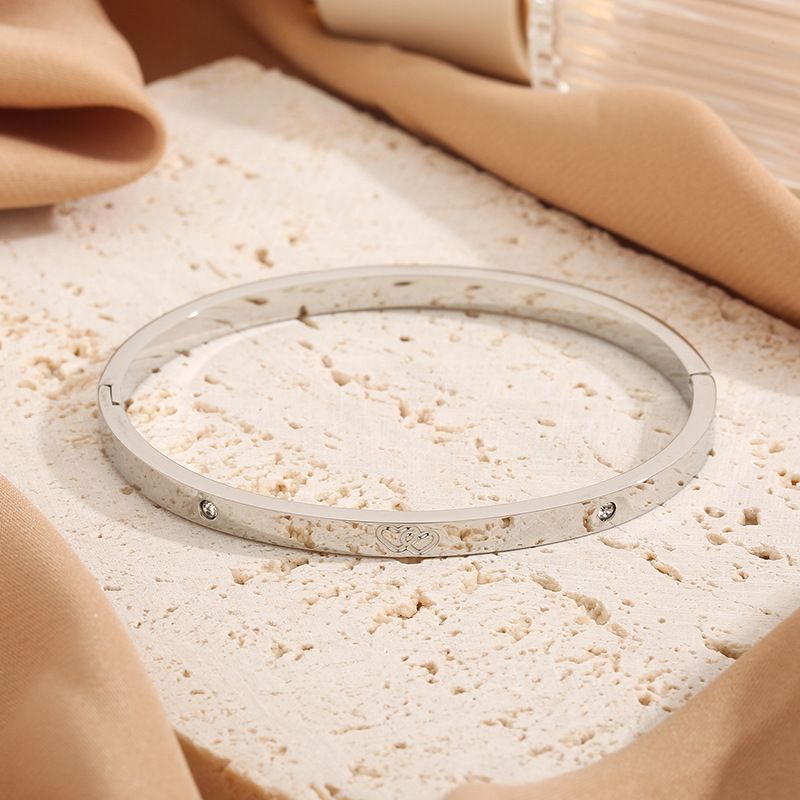 Pulseras de mujer de alta gama con doble corazón de circonita y acero de titanio, no se decolora, pulsera de temperamento simple, joyería para damas._voghion.com