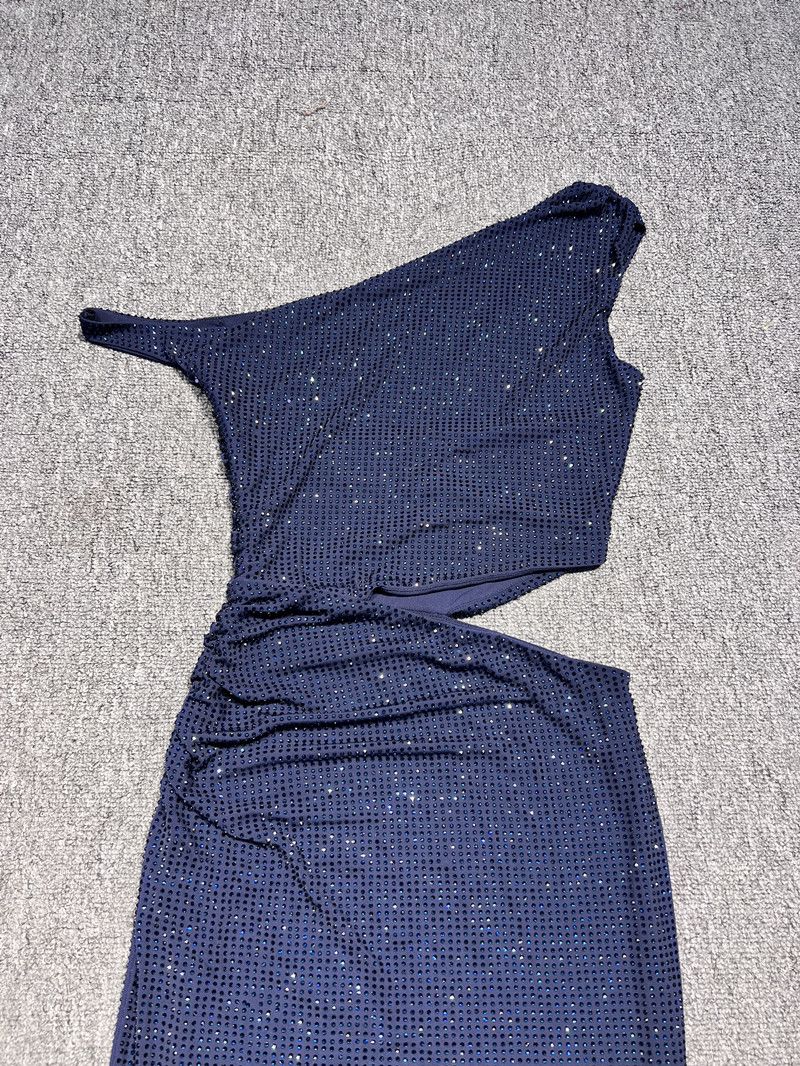 ChicShe ChicShe Boutique di abbigliamento femminile di alta gamma europea e americana all'ingrosso, alla moda, con strass, spalle scoperte e vita cava_voghion.com