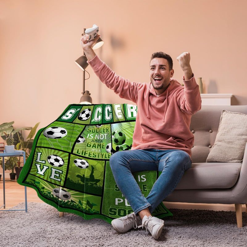 Green Football Blanket Soft And Comfortable Flannel Warm Home Essential Printed Blanket Men And Women Gift_voghion.com