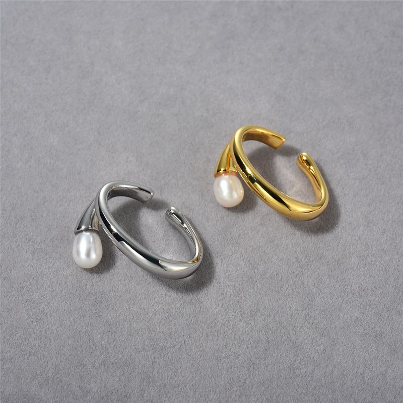 Damenschmuck Eleganter französischer Retro-Ohrclip aus vergoldetem Messing mit Perlen für Frauen, schicker und minimalistischer geometrischer Ohrringclip_voghion.com