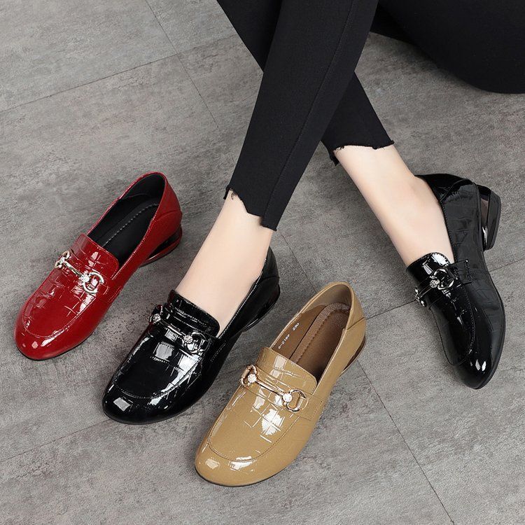 Lackleder-Loafer, niedriger Absatz, kleine Lederschuhe, Damenschuhe mit weicher Sohle, weiche Oberfläche, flache Sohle_voghion.com