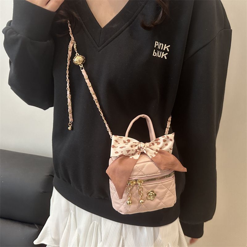 Trendy Quilted Chain For Women 2025 New Spring Casual Mini Box High-end Crossbody Bag_voghion.com