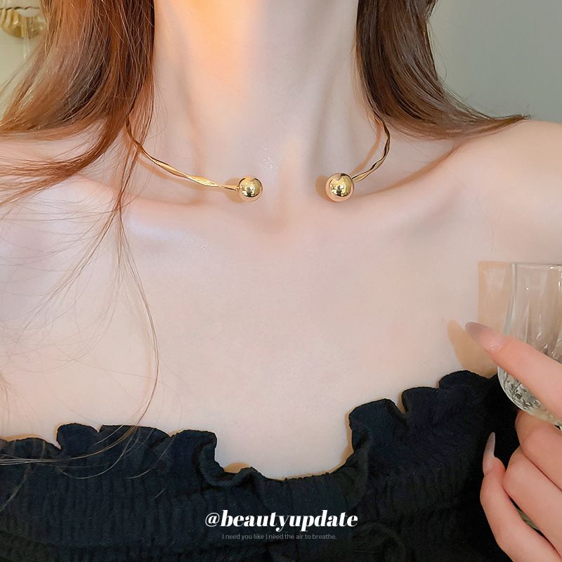 Kallvind Rund Vriden Öppen Krage Enkel Och Avancerad Choker Stil Design Smycken_voghion.com