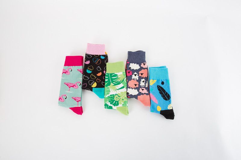 Naiste sokid Värvikad vabaaja meeste ja naiste keskmise tõusuga sokid_voghion.com