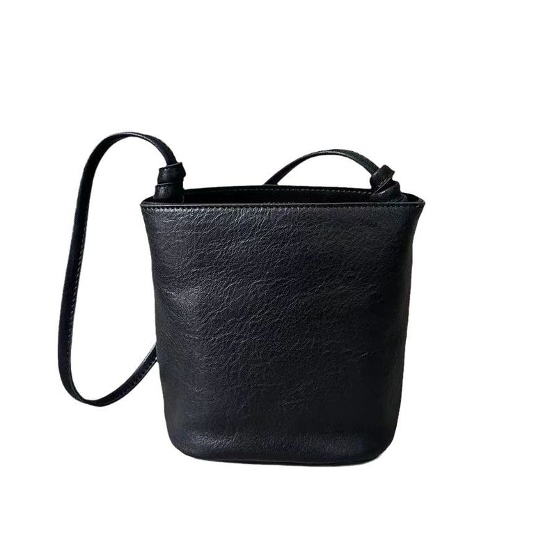 Borsa a secchiello in vera pelle di pecora conciata al vegetale, borsa a tracolla coreana di nicchia, versatile, alla moda, monospalla_voghion.com