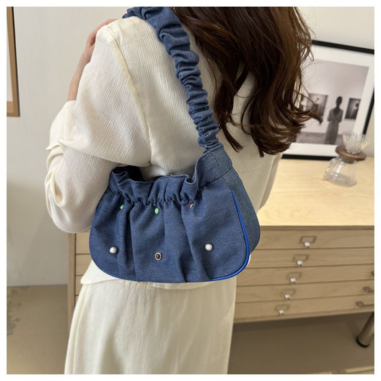 Small And Minimalist Personalized For Women 2024 New Commuter Wrinkle Underarm Versatile Casual Instagram Cloud Shoulder_voghion.com