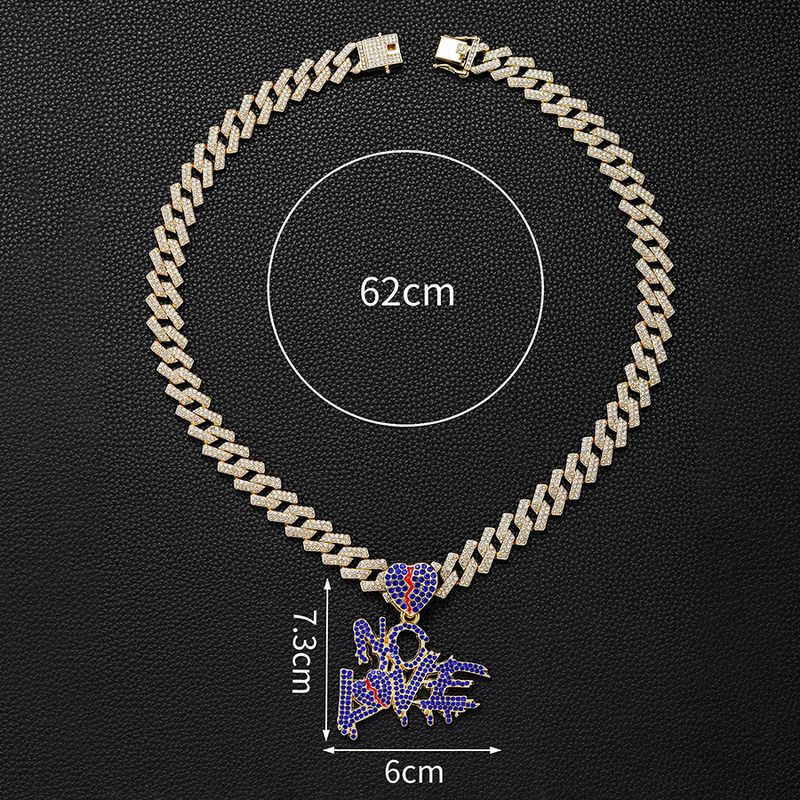 Pieni ja ainutlaatuinen värillinen NO LOVE Full Letter Pendant Diamond Kuuban kaulakoru koruja_voghion.com