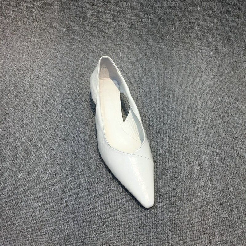 Scarpe singole comode con tacco basso e punta a punta in pelle cerata e oleosa, nuove per la primavera e l'autunno da donna_voghion.com