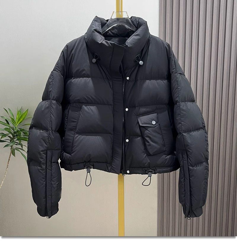 2024 Nuovo piumino in cotone spesso, piccolo cappotto invernale corto da donna, parka con collo alto, impermeabile, da neve, abbigliamento esterno_voghion.com