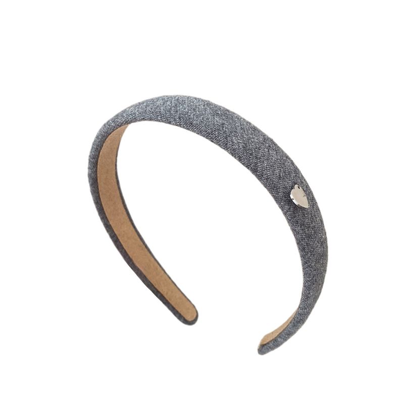 Neues, hochwertiges, gestricktes Haarband im französischen Stil mit Herzanhänger, dünnes Haarband für Frauen, Internet-Promi-Haar-Accessoire zum Waschen des Gesichts_voghion.com
