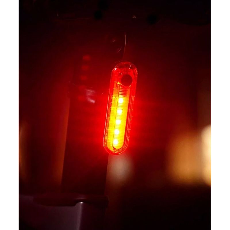 Feu arrière de vélo rechargeable en forme de cœur, éclairage d'avertissement pour la route, équipement de cyclisme de nuit pour VTT_voghion.com