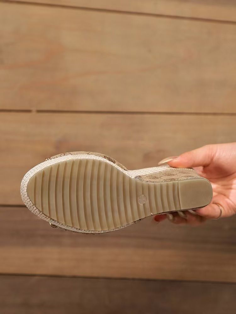 New denim flip-flops with thick soles, line and fish mouth_voghion.com