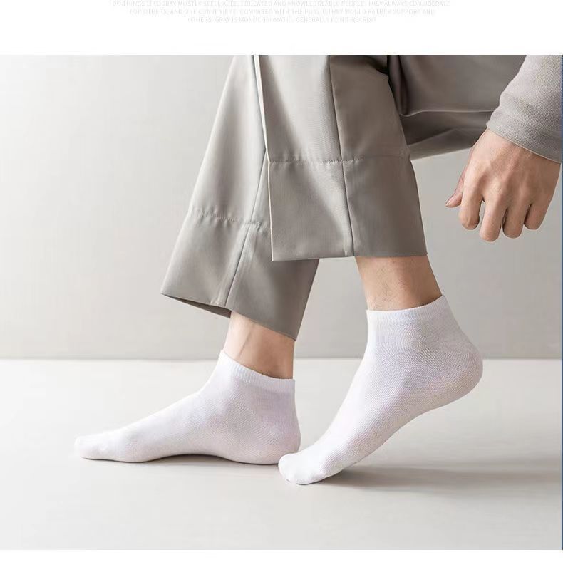 2025d Men's Sports Solid Color Short Boat Invisible Summer Thin Low Cut Black Socks_voghion.com