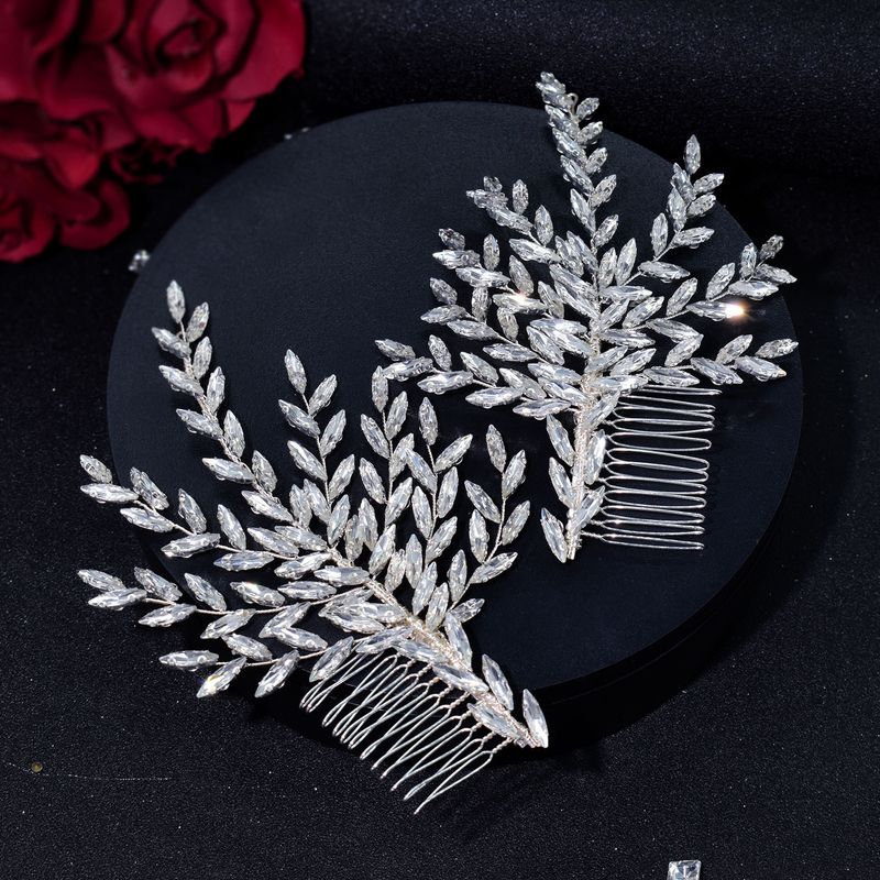 Νυφική χτένα μαλλιών με μακρύ κλιπ στρας, νυφικό, κόμμωση, πλαϊνή χτένα, κομμάτι μαλλιών_voghion.com