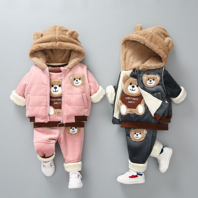 barnkläder Barns vinterjacka i tre delar med vadderad babyjacka plus tjock fleece för pojkar och flickor huvtröja klämma bomull vinterkläder trend_voghion.com