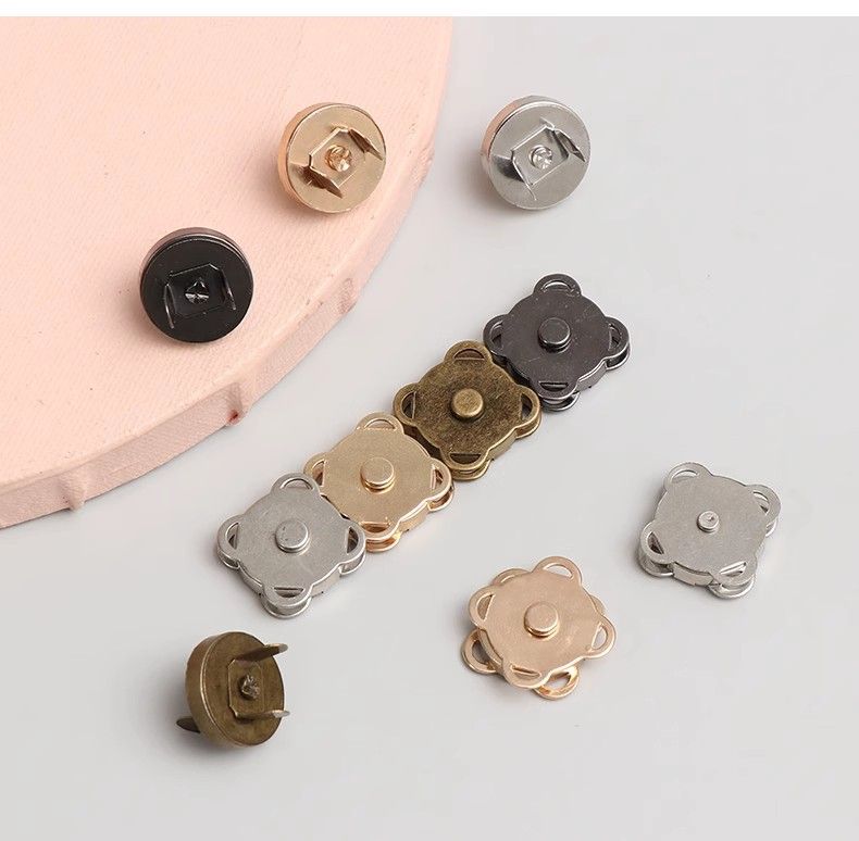 Koerierstas Magnetische gesp Accessoires Geen naaimagneet Klikgesp Sterke zuigkracht Magnetische gesp Onzichtbare gesp Drukgesp_voghion.com