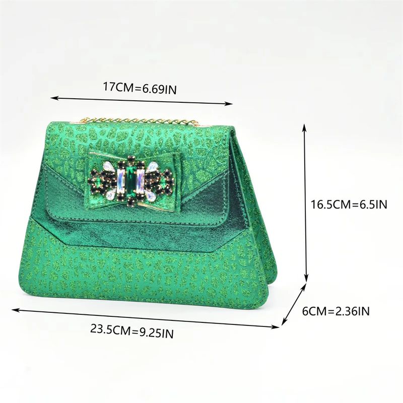 Dinnerparty mit Sandalen mit Schleife und Handtasche für jeden Tag_voghion.com