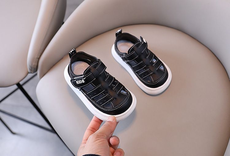 Sandali per bambini alla moda estiva 2024, scarpe da spiaggia in pelle con fori per bambini e bambine, scarpe con suola morbida_voghion.com