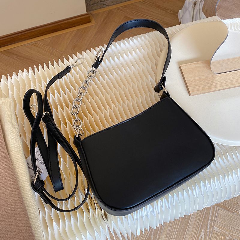 2024 Neue Methode Stick Bag Unterarm Splice Instagram Stir Fried Black Street PU One Shoulder Handtasche Damenmode_voghion.com