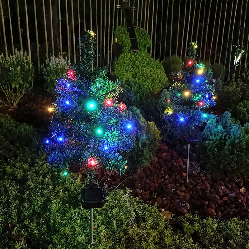 Nieuwe grote, gloeiende zonne-kerstboom met LED-verlichting, kleurrijke tuin, binnenplaats, buiten, waterdichte landschapssfeerverlichting_voghion.com