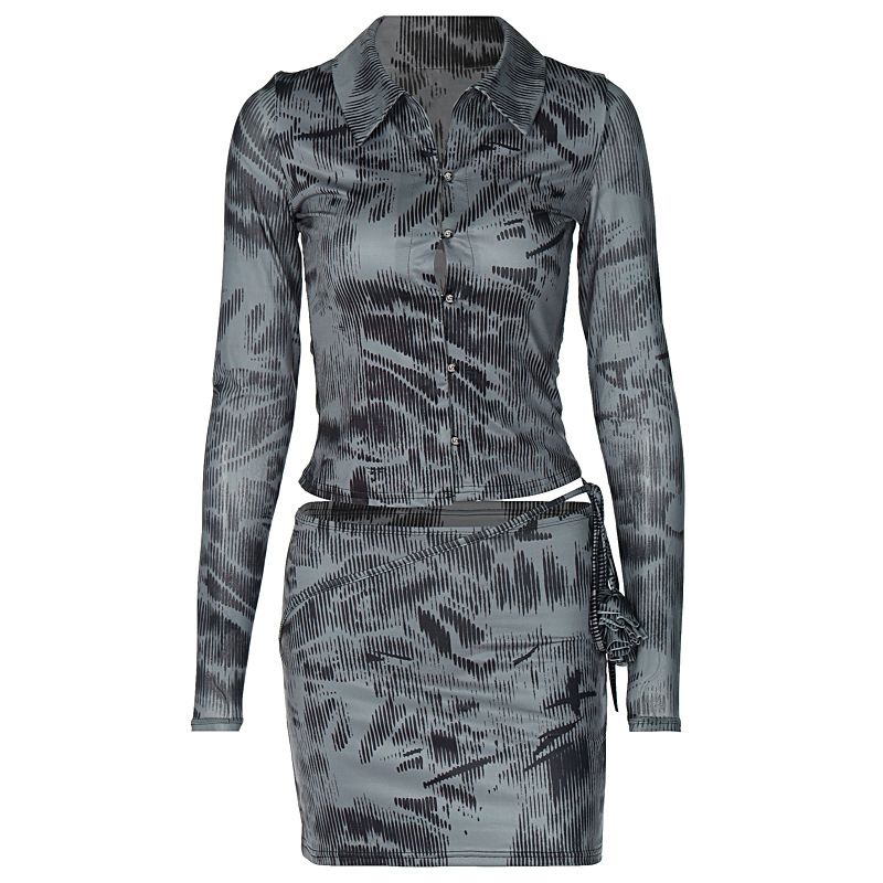 Abito da donna con gonna corta slim a maniche lunghe cardigan alla moda_voghion.com