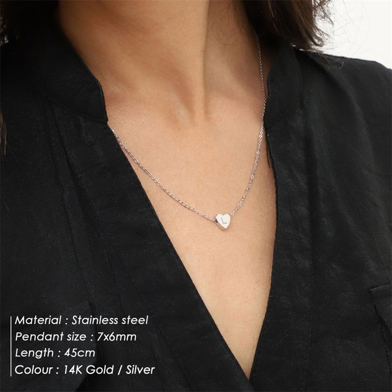 eManco Collana con ciondolo a forma di cuore con 26 lettere semplici da donna, regalo di moda per gioielli_voghion.com