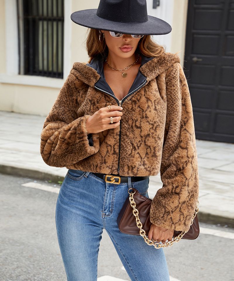 Modischer Kunstpelzmantel mit Kapuze und Leopardenmuster – Plüsch-Kurzjacke für Damen, Winter- und Herbststil_voghion.com