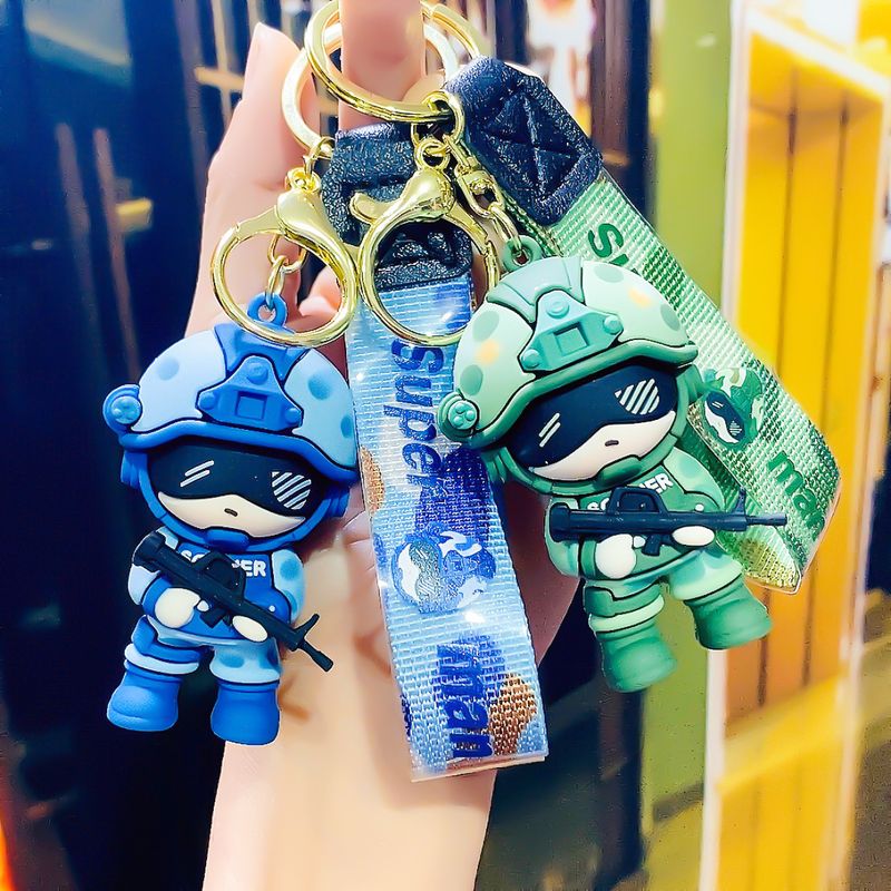 Portachiavi con ciondolo, piccolo regalo, squisita statuetta di cartone animato militare, coppia creativa, zaino_voghion.com